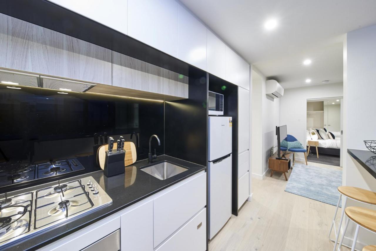 Mega Style Apartments The International Melbourne Exterior photo